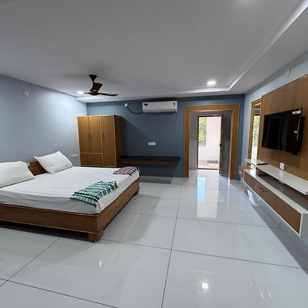 Yanam Resorts Exterior photo