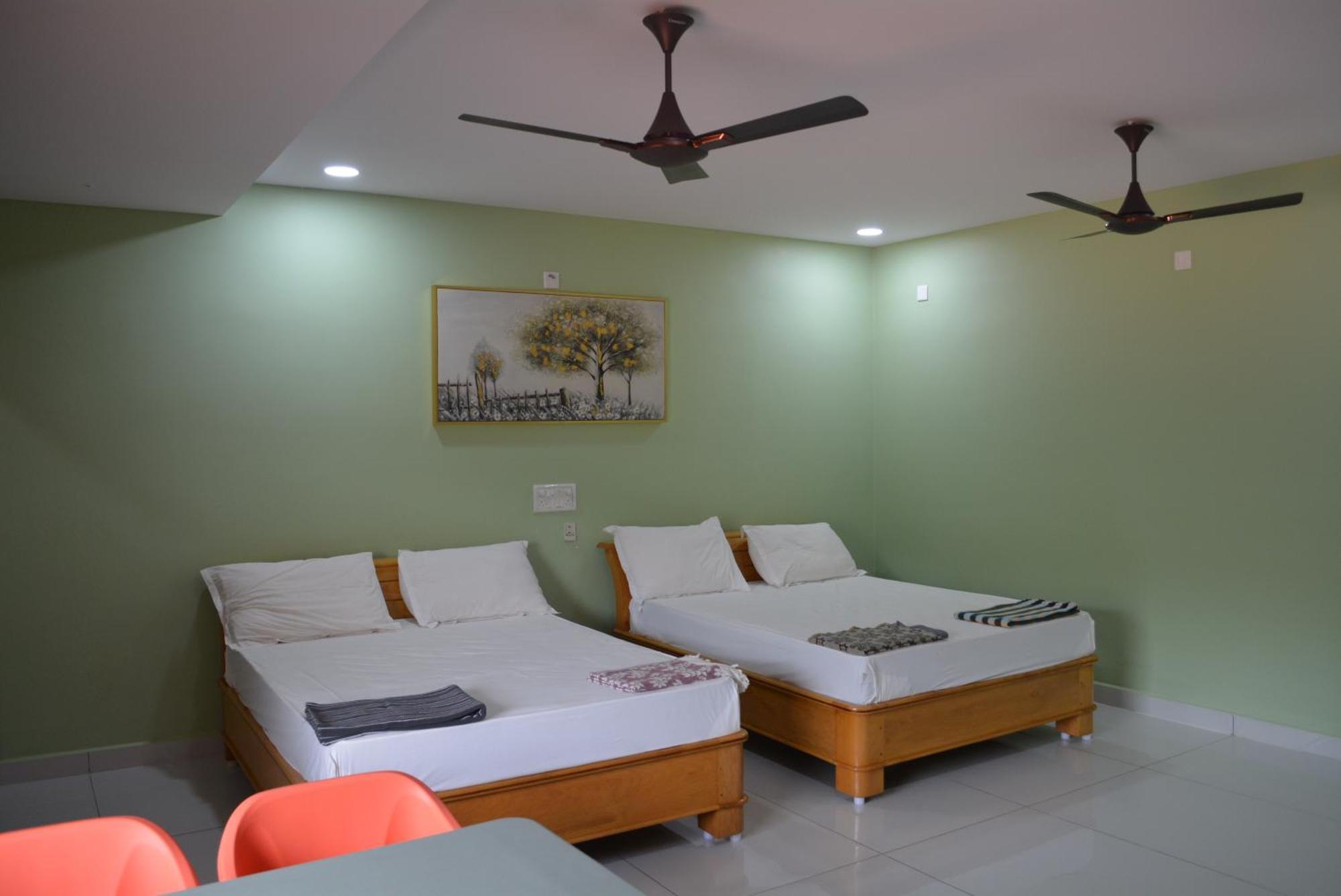 Yanam Resorts Exterior photo