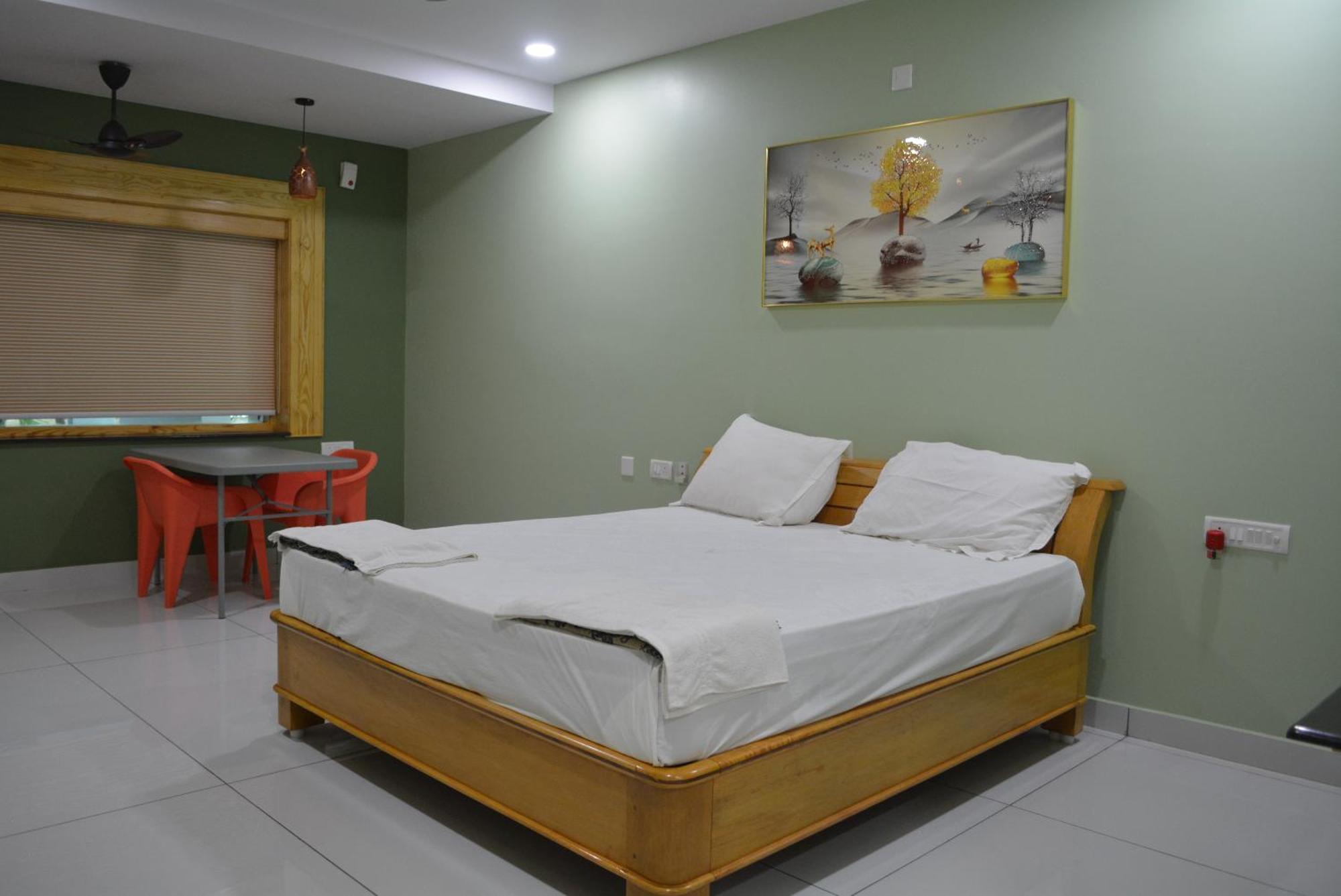 Yanam Resorts Exterior photo